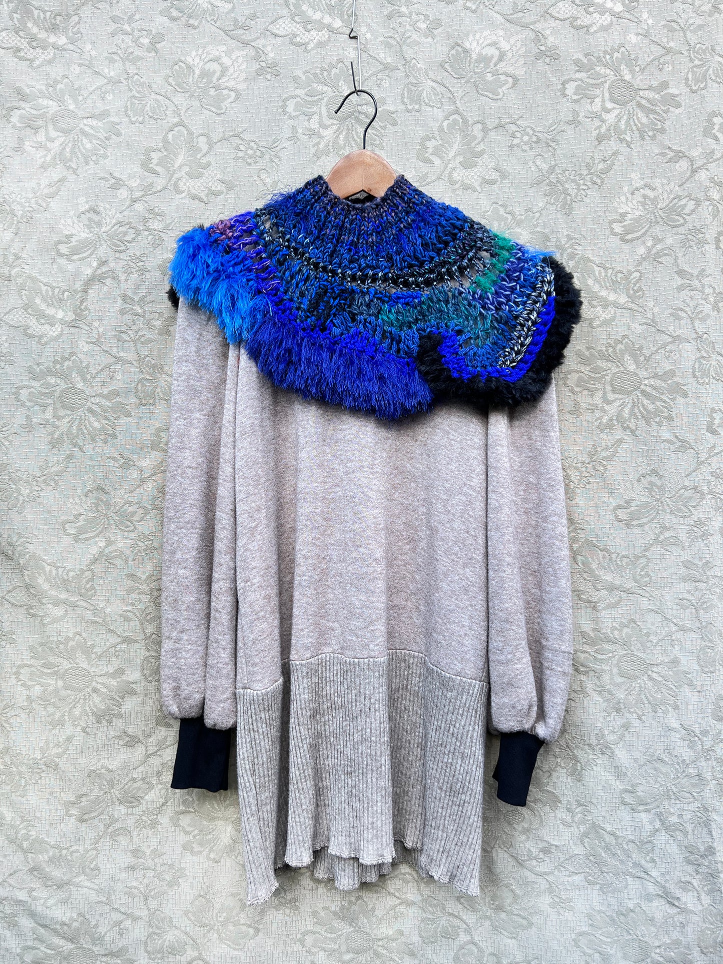 Merry Go Round Neckwarmer #19 / Low turtleneck