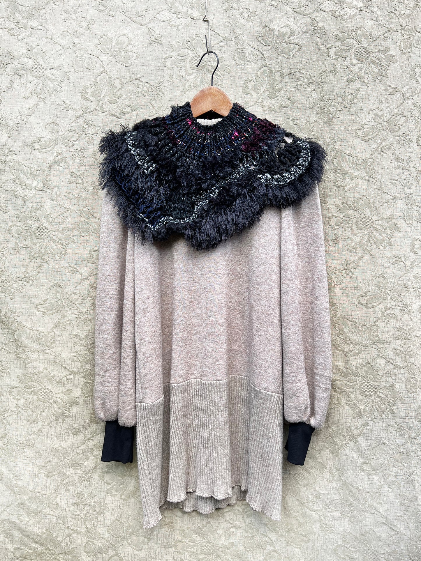 Merry Go Round Neckwarmer #21 / Low turtleneck