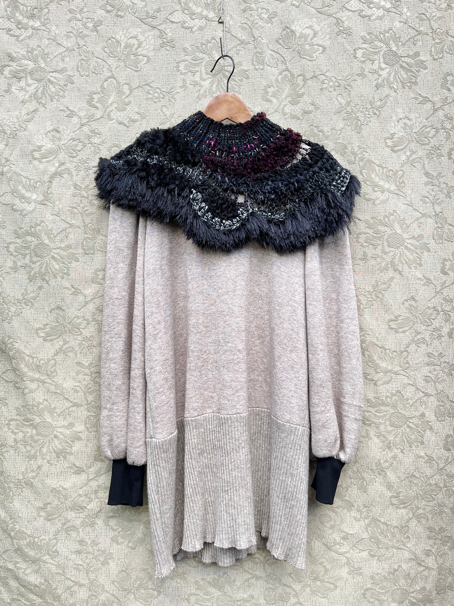Merry Go Round Neckwarmer #21 / Low turtleneck