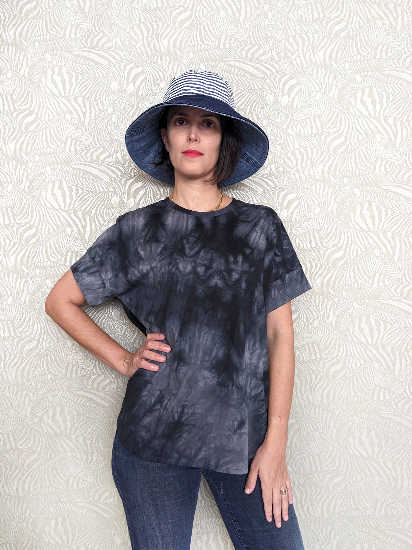 Magic Black T-Shirt / XL