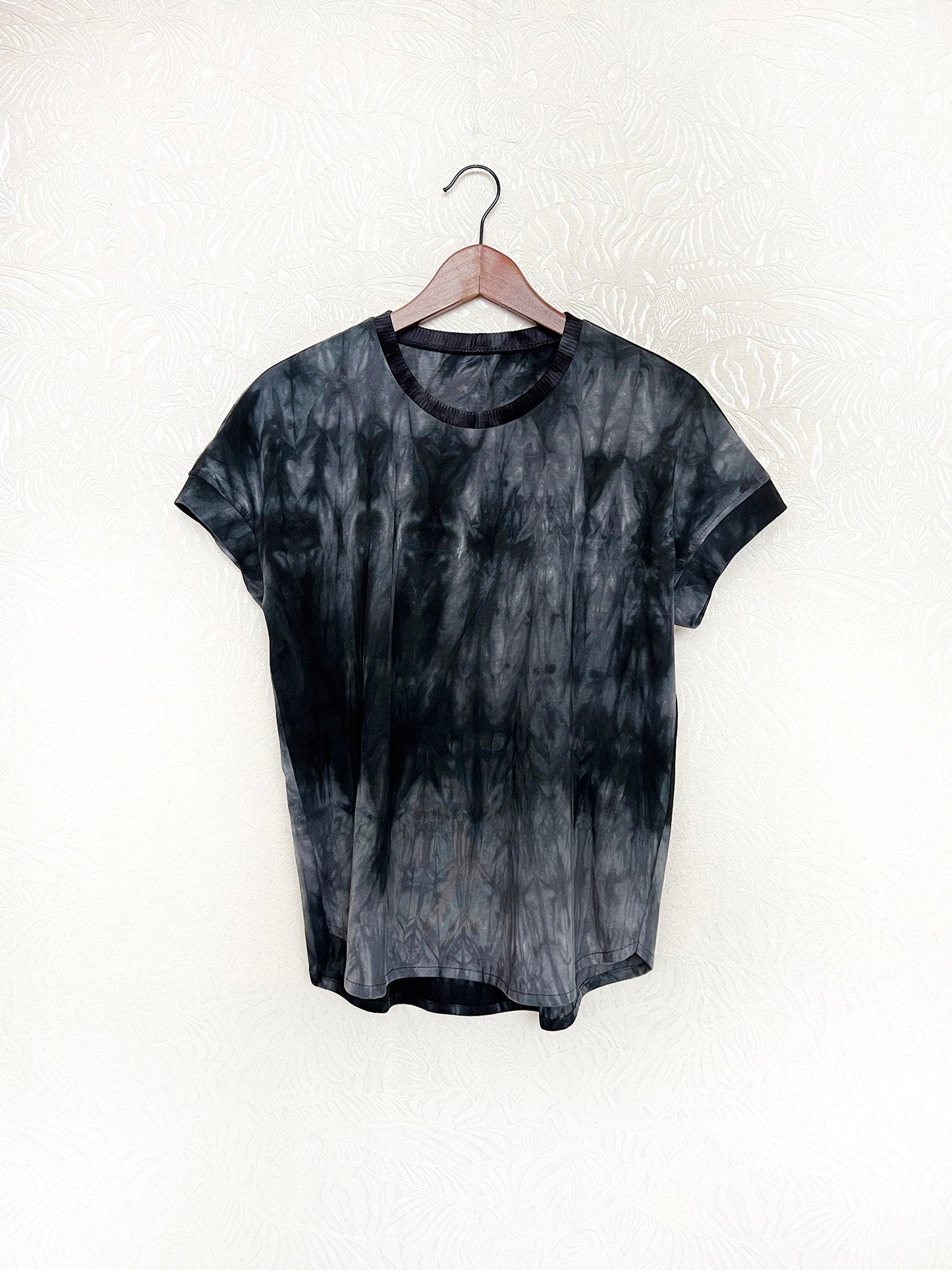 Magic Black T-Shirt / XL
