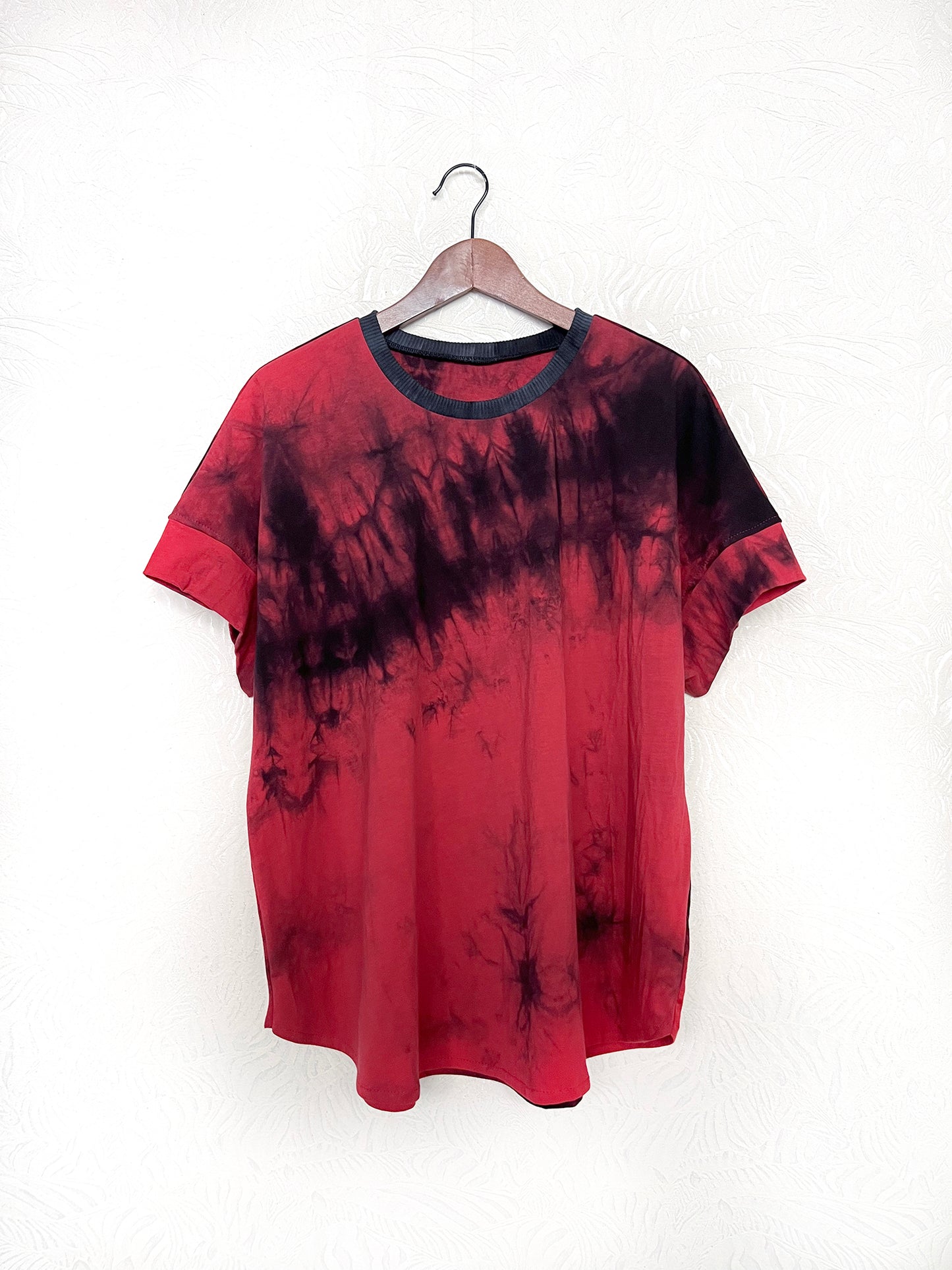 Magic Red T-Shirt / Last size L