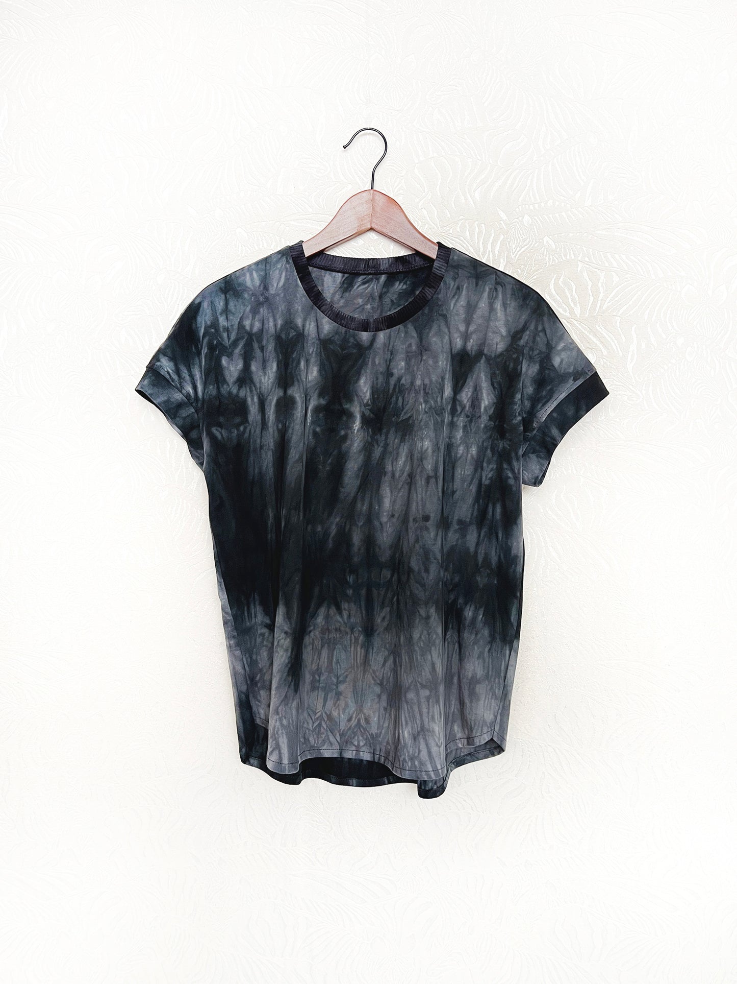 Magic Black T-Shirt / XL